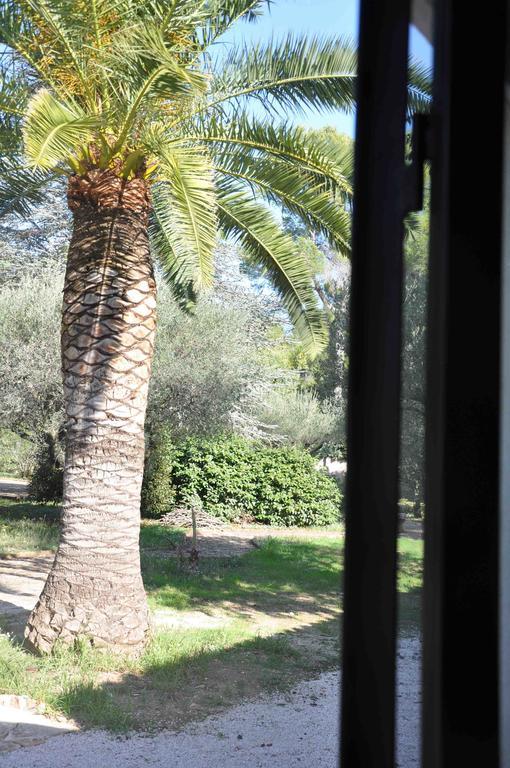 Hotel Du Cote De Chez Soi La Ciotat Zimmer foto